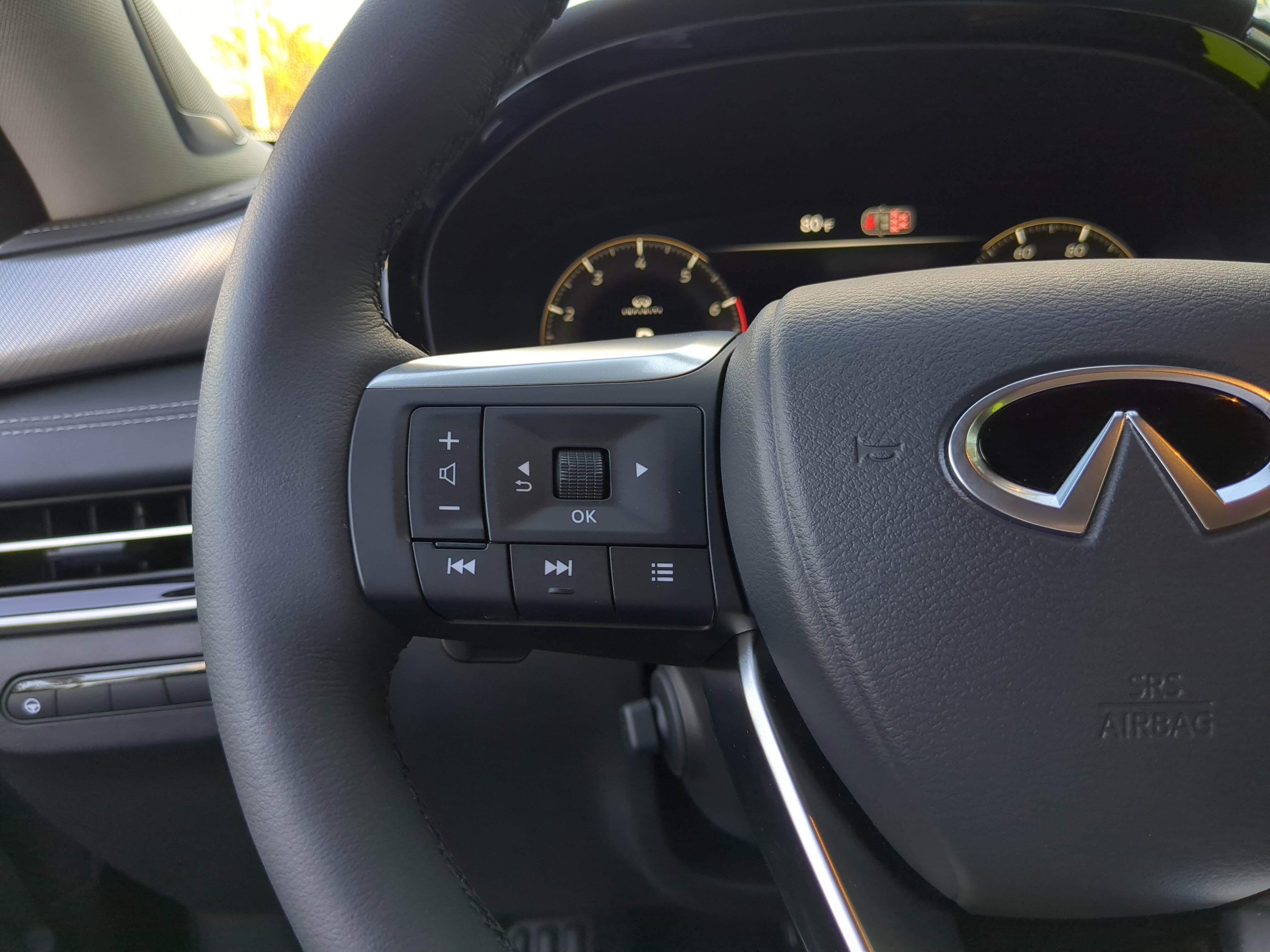 Certified 2026 INFINITI QX60 Luxe w/ Cargo Package image 32