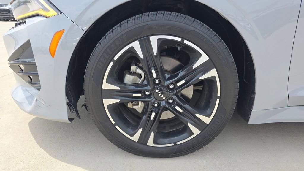 Used 2022 Kia K5 GT-Line image 10