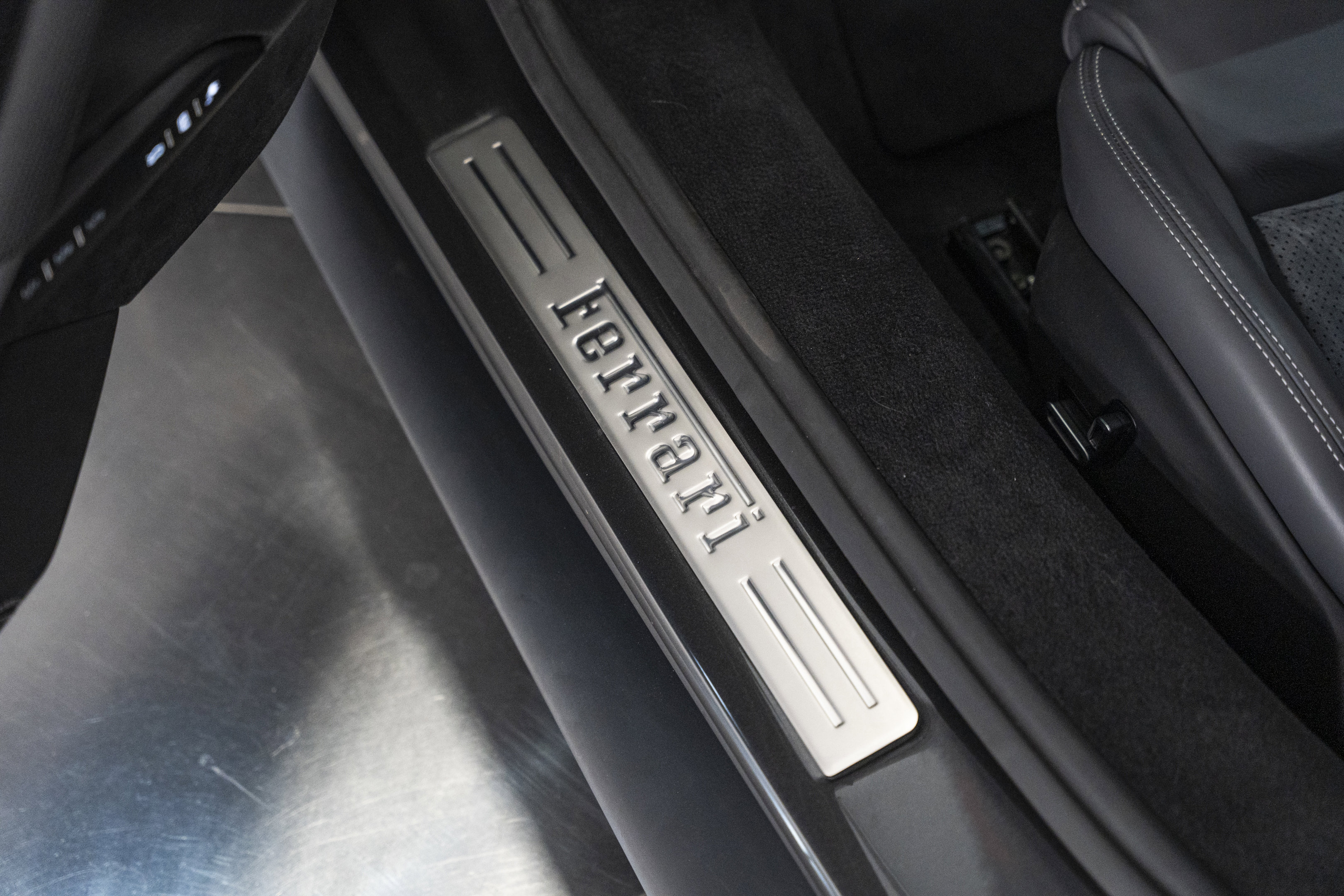 Certified 2025 Ferrari 296 GTS image 28