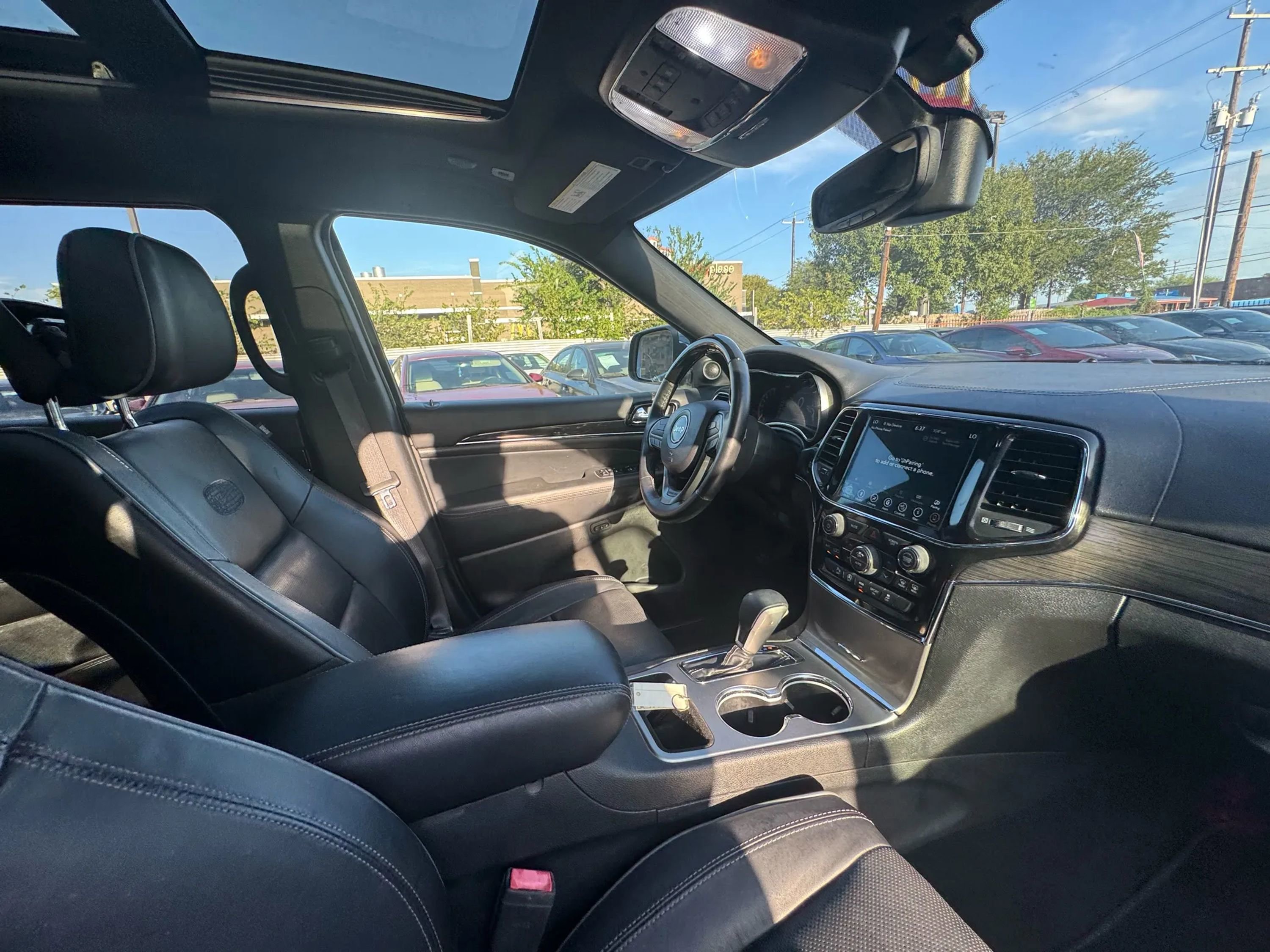Used 2019 Jeep Grand Cherokee Overland image 17