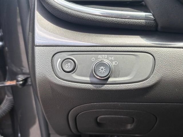 Used 2018 Buick Encore Preferred AWD/4WD image 33