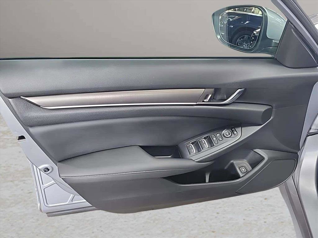 Used 2020 Honda Accord LX image 14