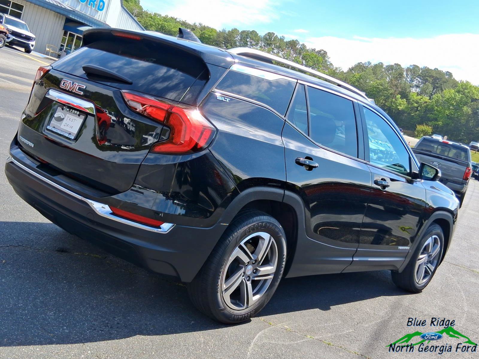 Used 2021 GMC Terrain SLT w/ Infotainment Package II FWD image 26