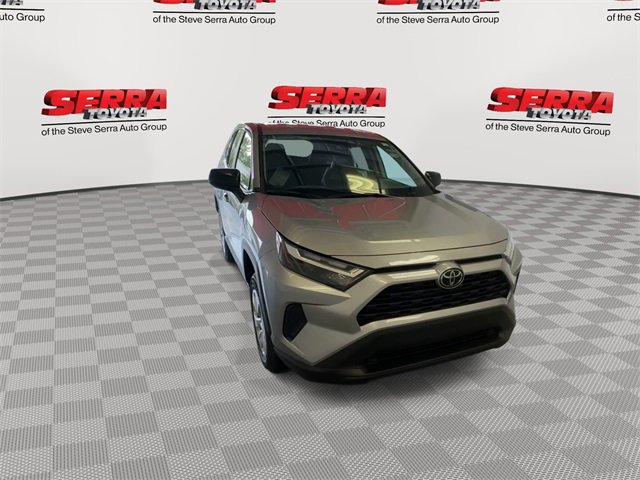 Used 2025 Toyota RAV4 LE image 3