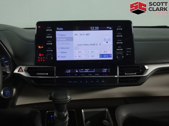 Used 2021 Toyota Sienna LE FWD image 23