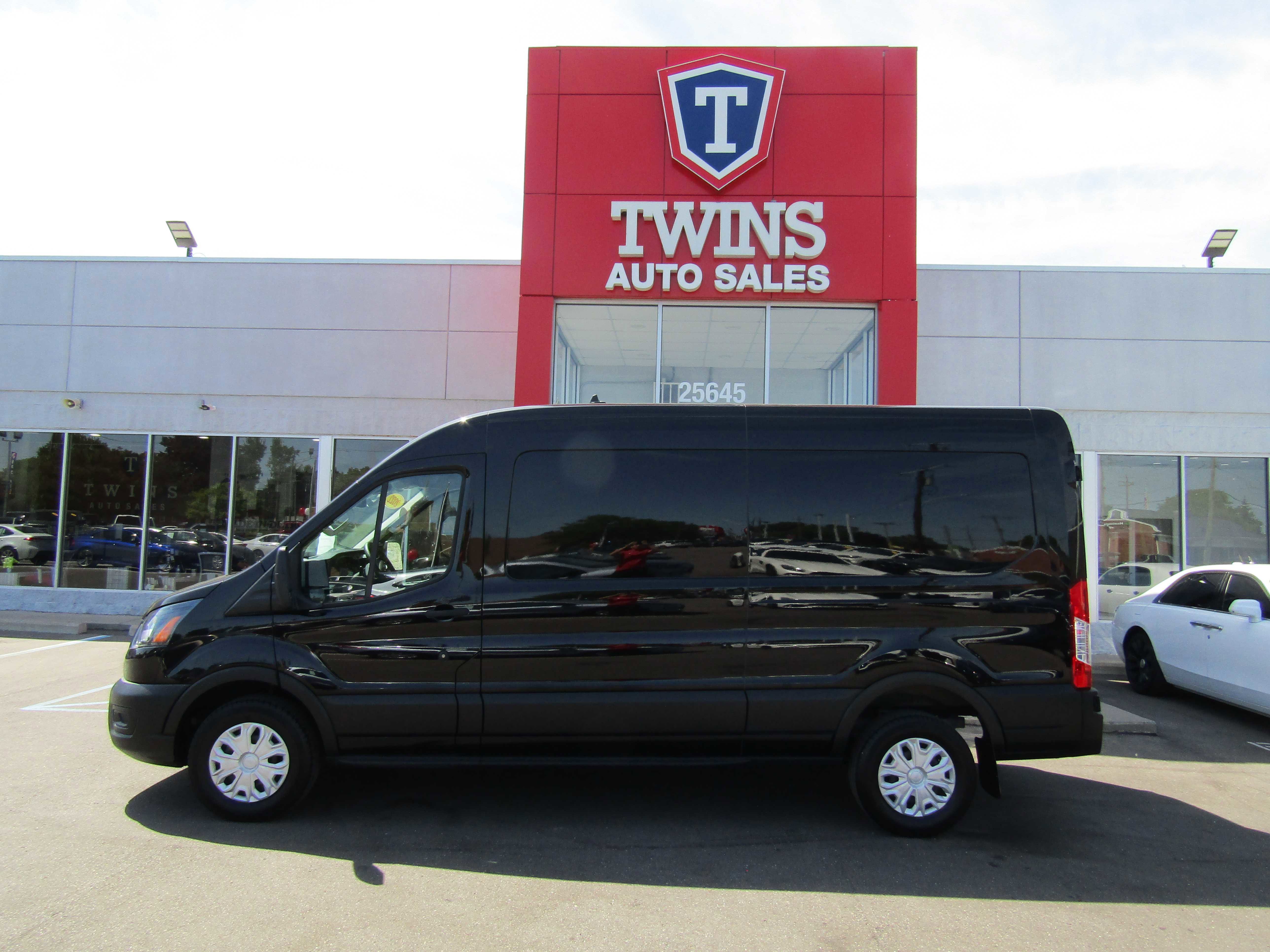 Used 2022 Ford E-Transit Medium Roof