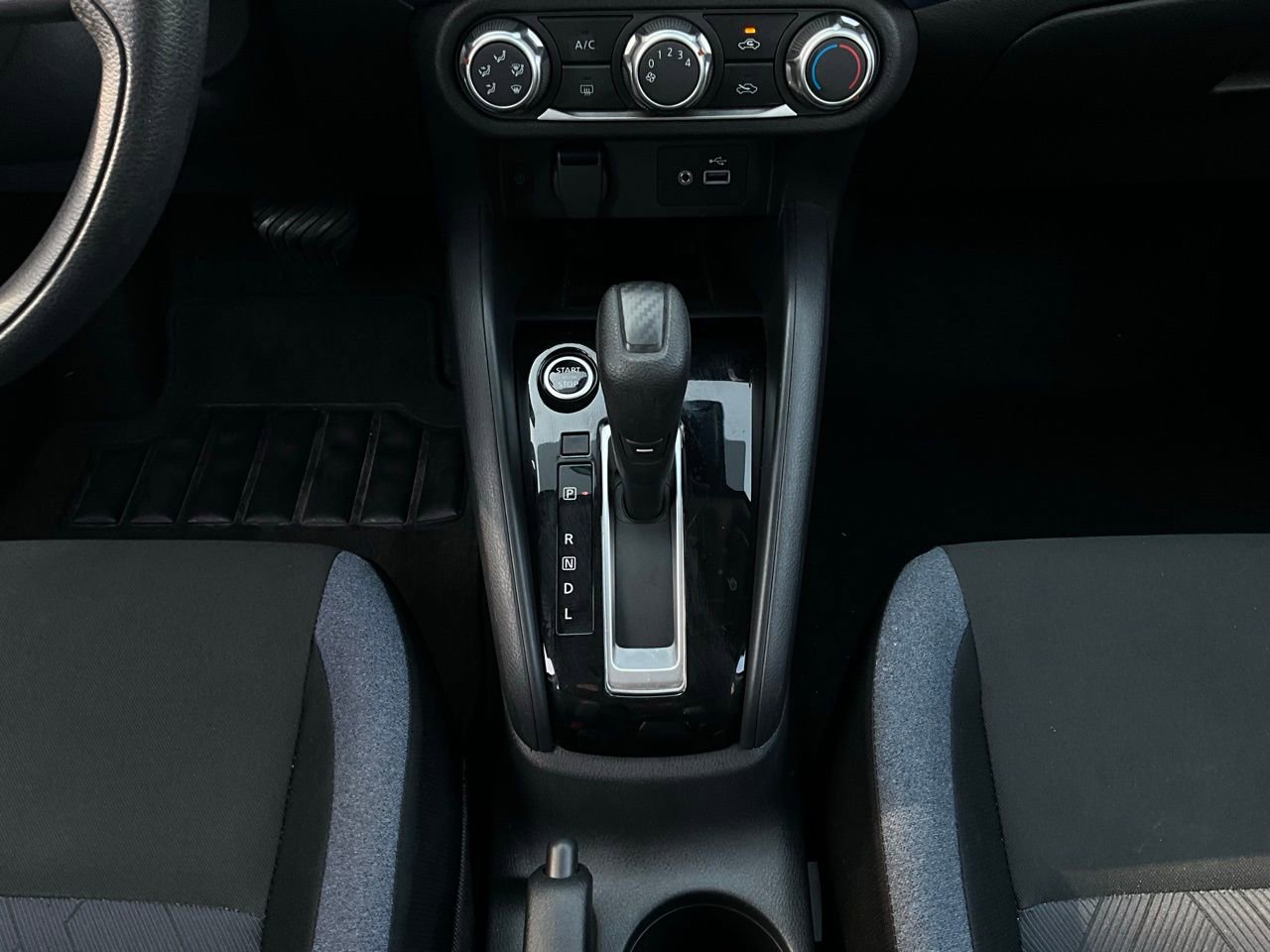 Used 2025 Nissan Versa SV image 14