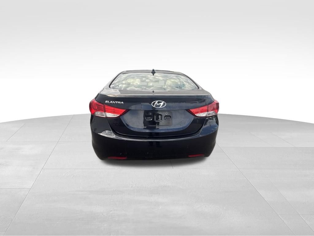 Used 2013 Hyundai Elantra GLS FWD image 5