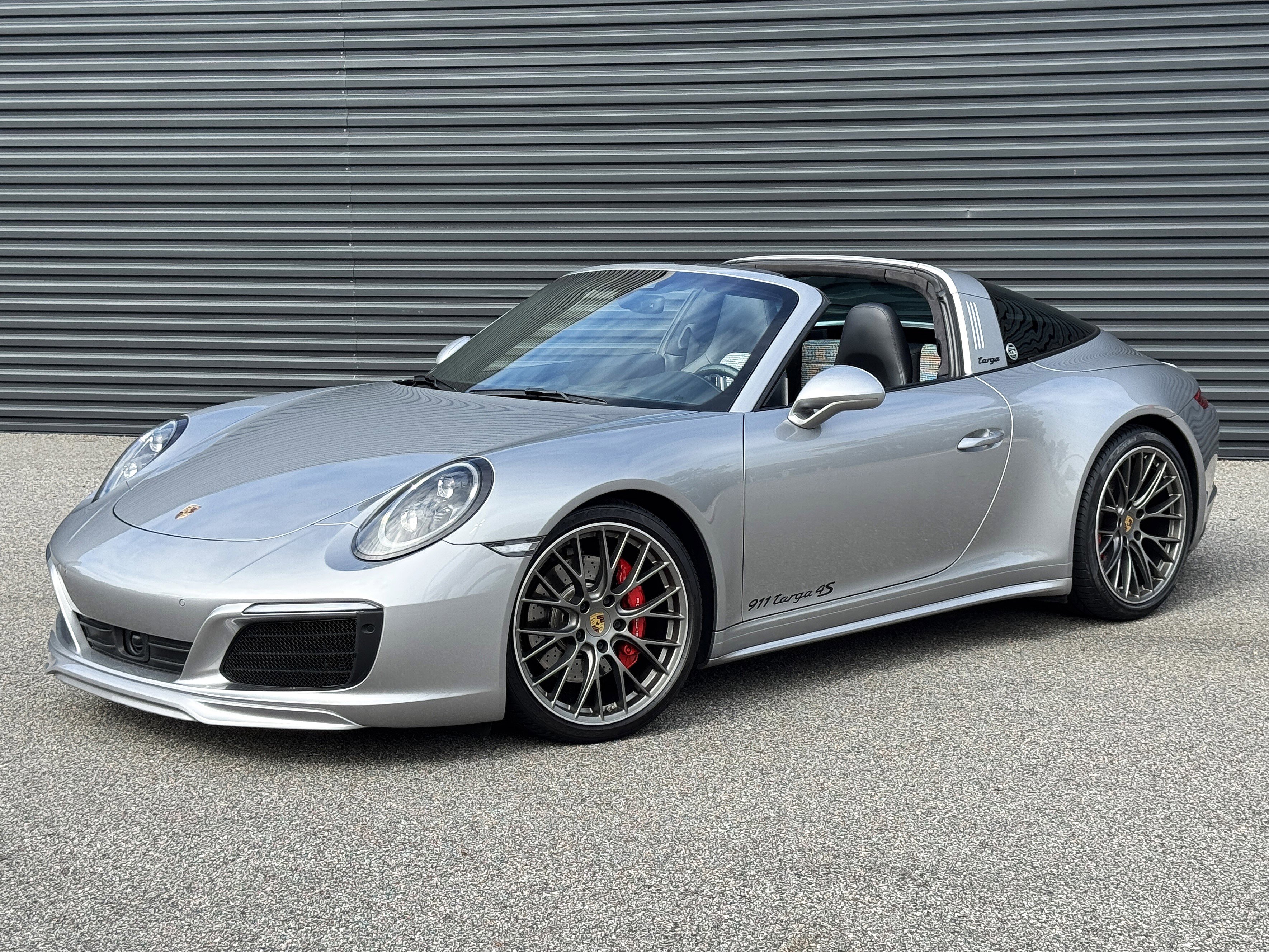 Used 2019 Porsche 911 Targa 4S