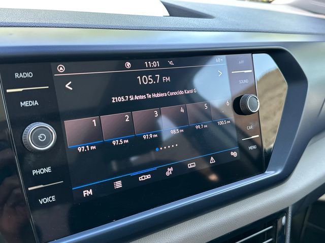 Used 2023 Volkswagen Taos SE w/ Panoramic Sunroof Package FWD image 27