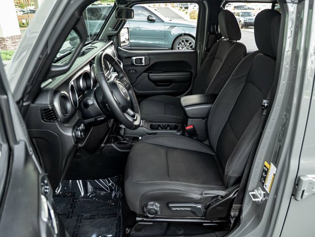 Used 2022 Jeep Wrangler Unlimited Sport image 13