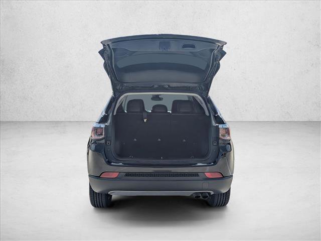 Used 2022 Jeep Compass Limited image 6