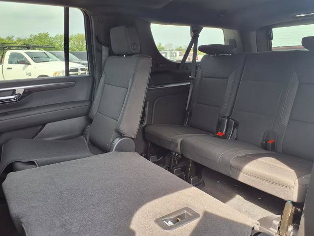 New 2026 Chevrolet Suburban LS w/ Max Trailering Package AWD/4WD image 10