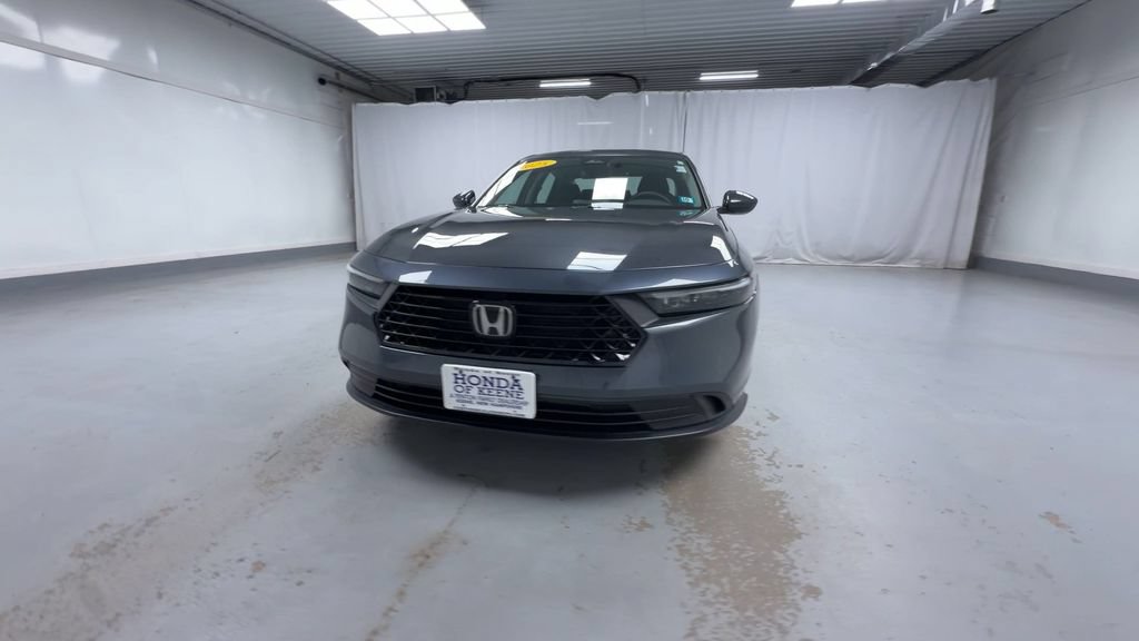 Certified 2025 Honda Accord LX image 3