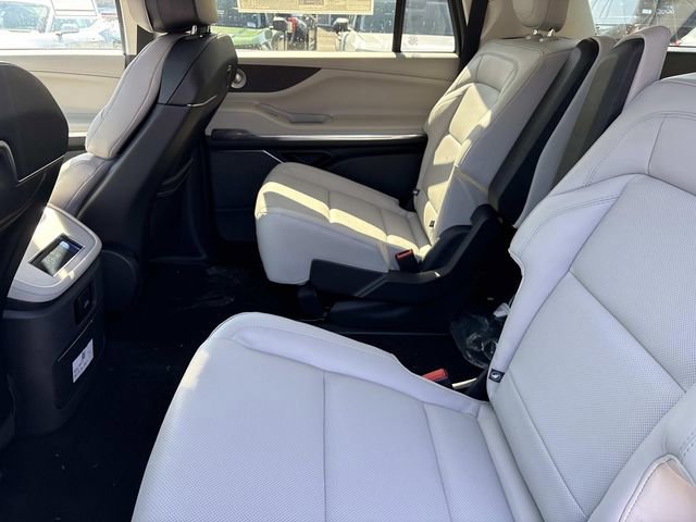 New 2026 Lincoln Navigator L Reserve w/ Jet Appearance Package AWD/4WD image 18