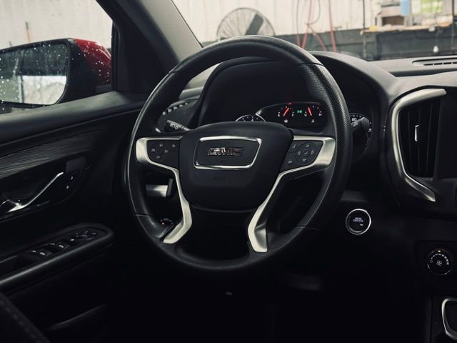 Used 2024 GMC Terrain SLE image 22