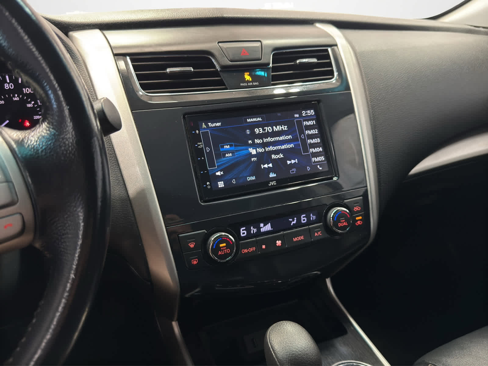 Used 2013 Nissan Altima 2.5 SV image 21