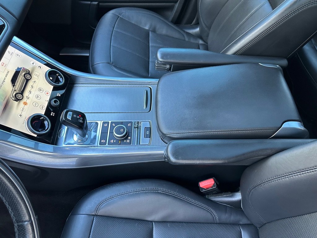 Used 2019 Land Rover Range Rover Sport Supercharged AWD/4WD image 12