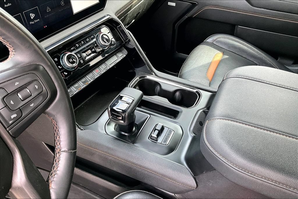 Used 2024 GMC Sierra 1500 AT4 w/ Technology Package AWD/4WD image 17
