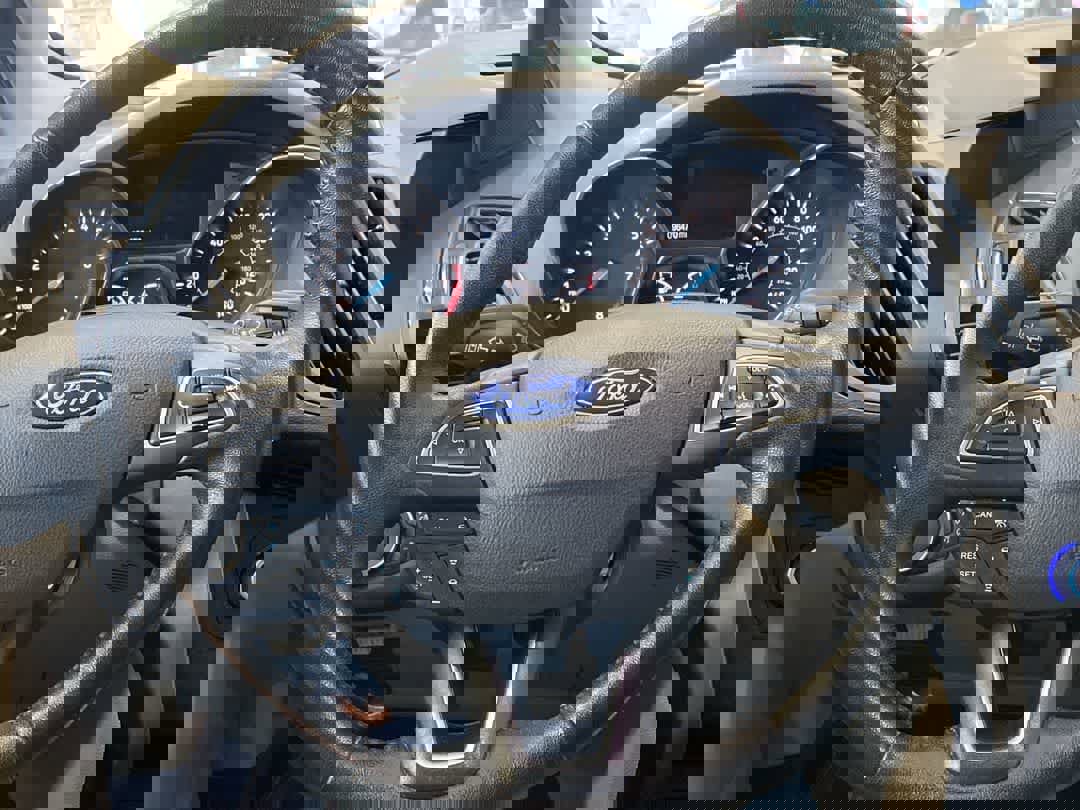 Used 2018 Ford Escape SEL w/ Ford Safe & Smart Package image 17