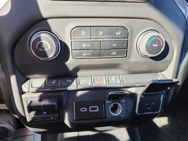 Used 2024 Chevrolet Silverado 2500 Custom w/ Custom Value Package image 43