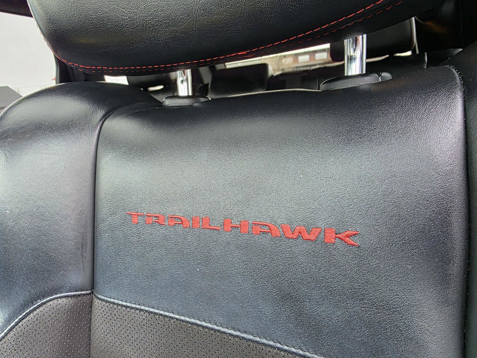 Used 2020 Jeep Grand Cherokee Trailhawk AWD/4WD image 19