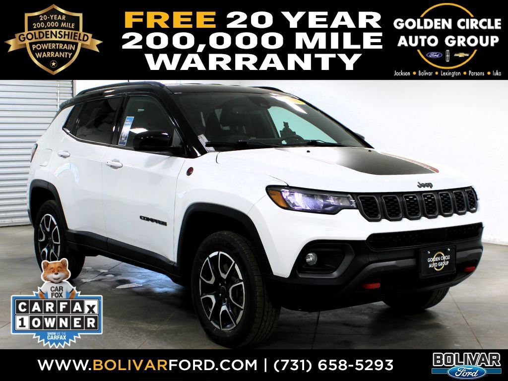 Used 2025 Jeep Compass Trailhawk image 1