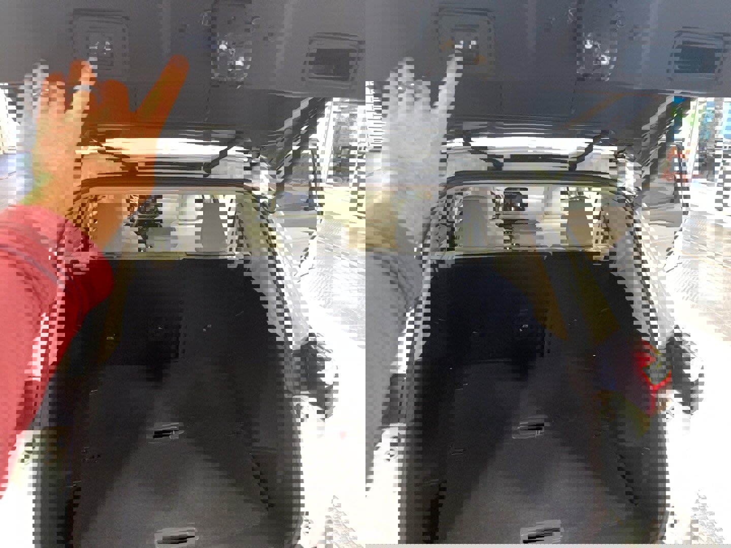 Used 2023 Nissan Rogue SL w/ SL Premium Package image 26