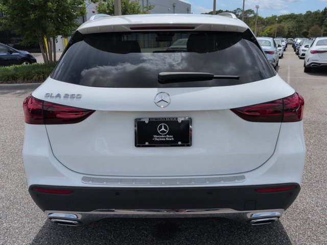 Certified 2025 Mercedes-Benz GLA 250 image 5