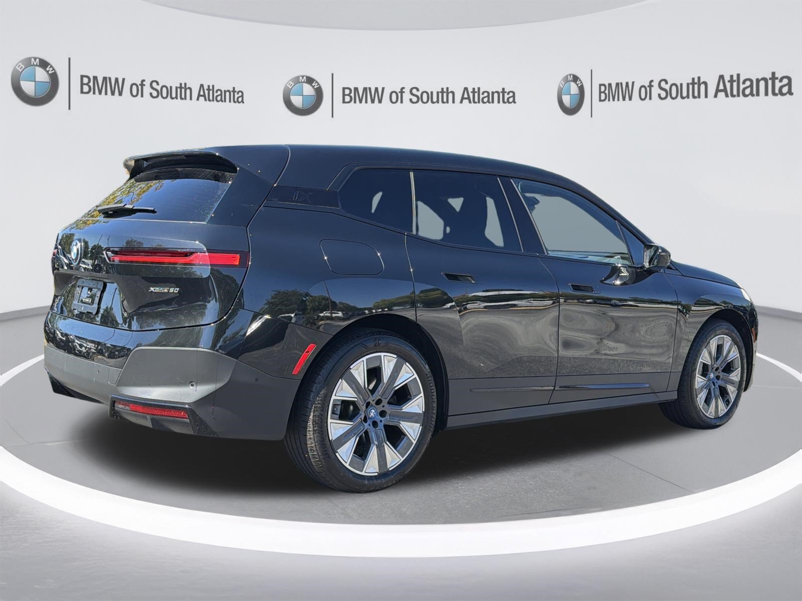 Certified 2024 BMW iX xDrive50 w/ Premium Package AWD/4WD image 27
