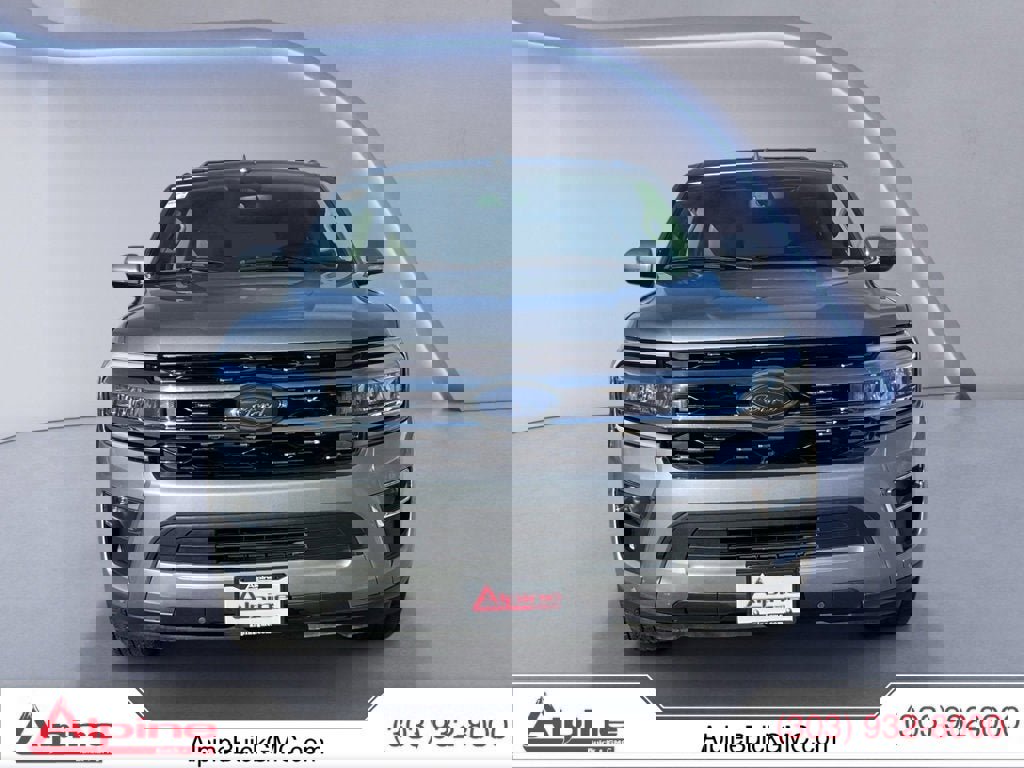 Used 2024 Ford Expedition Limited image 8