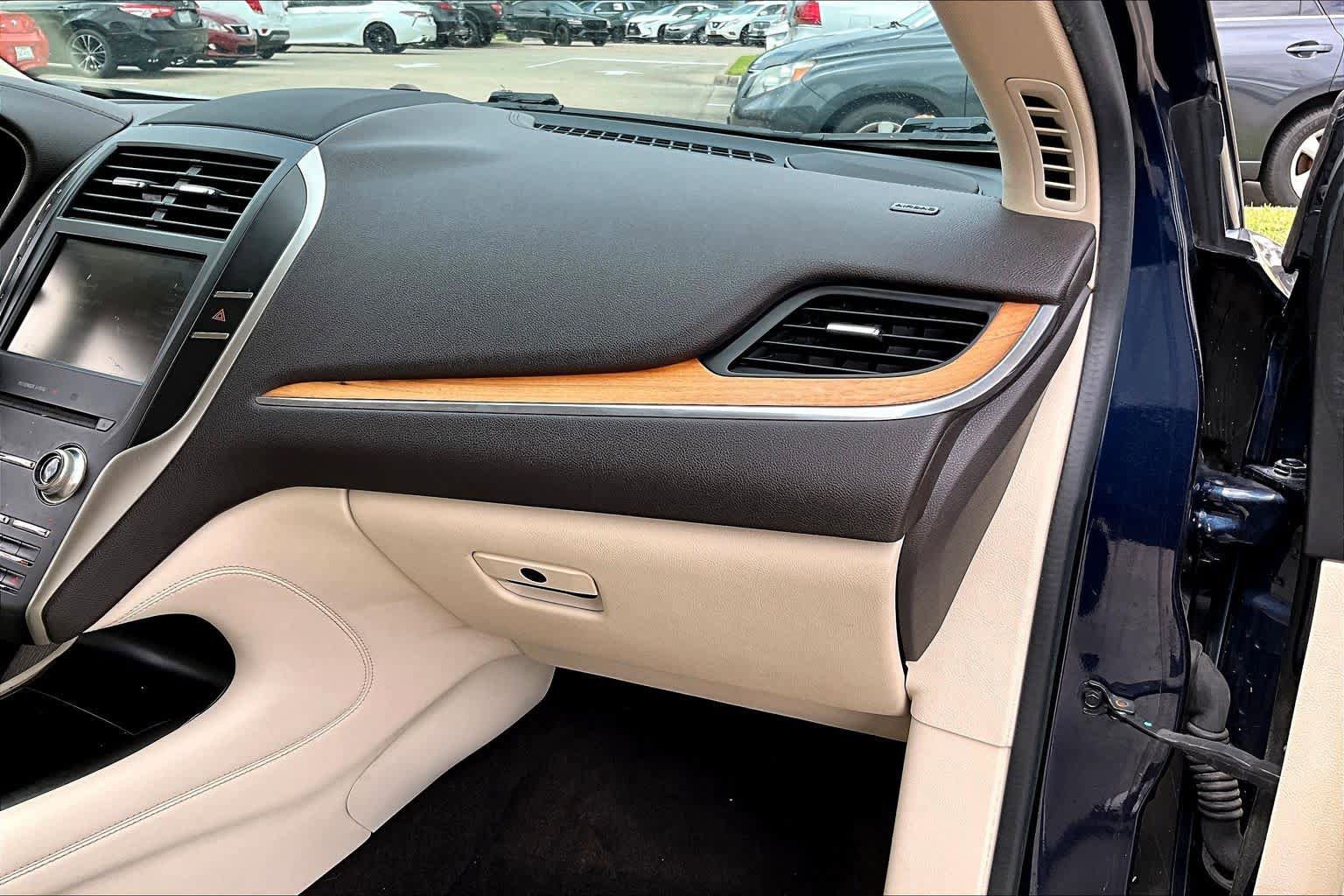 Used 2015 Lincoln MKC FWD w/ Equipment Group 102A Reserve image 16