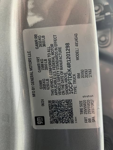 Used 2024 Chevrolet Colorado Z71 w/ LPO, Dark Essentials Package AWD/4WD image 26