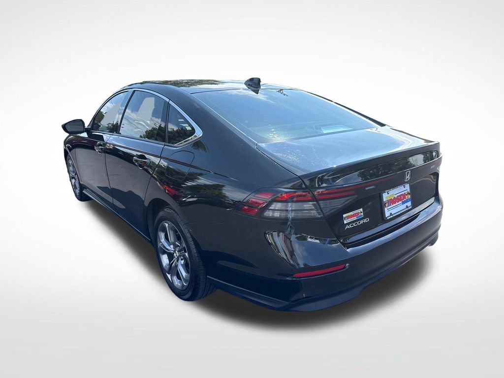 Certified 2023 Honda Accord EX video 3