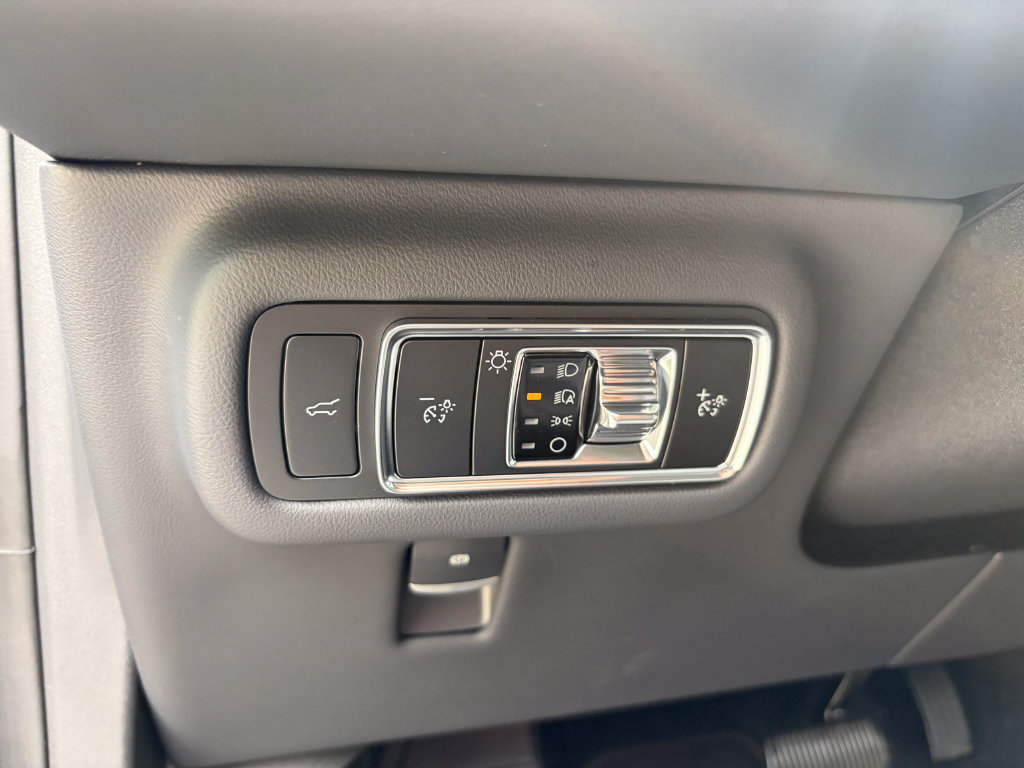 New 2026 Lincoln Nautilus Premier w/ Equipment Group 102A AWD/4WD image 13