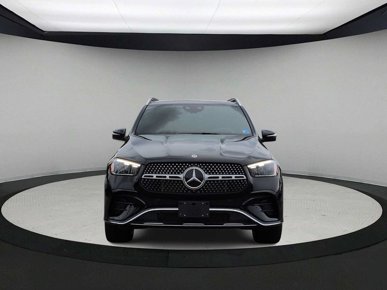 Used 2026 Mercedes-Benz GLE 450 4MATIC image 3
