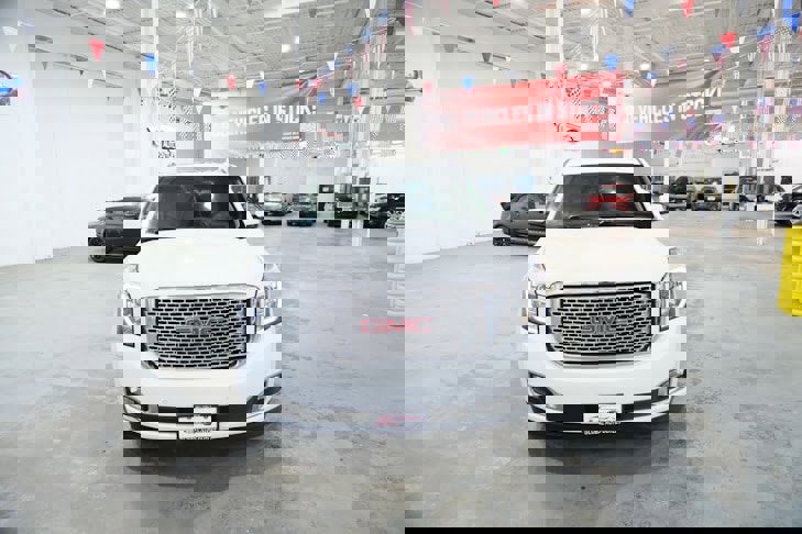 Used 2016 GMC Yukon Denali w/ Open Road Package image 3