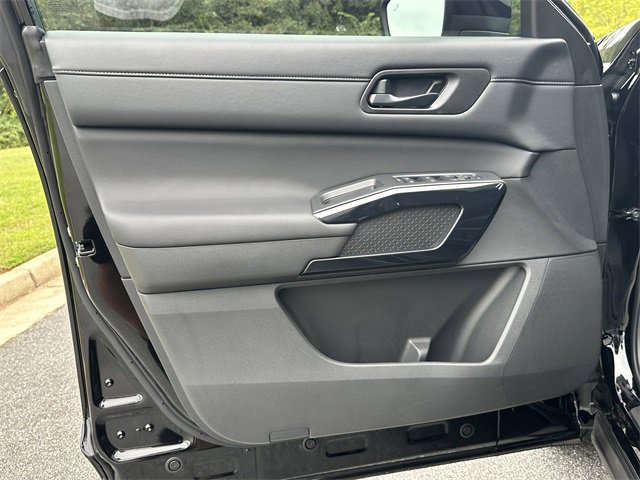 Certified 2025 Nissan Pathfinder SV w/ SV Premium Package image 11