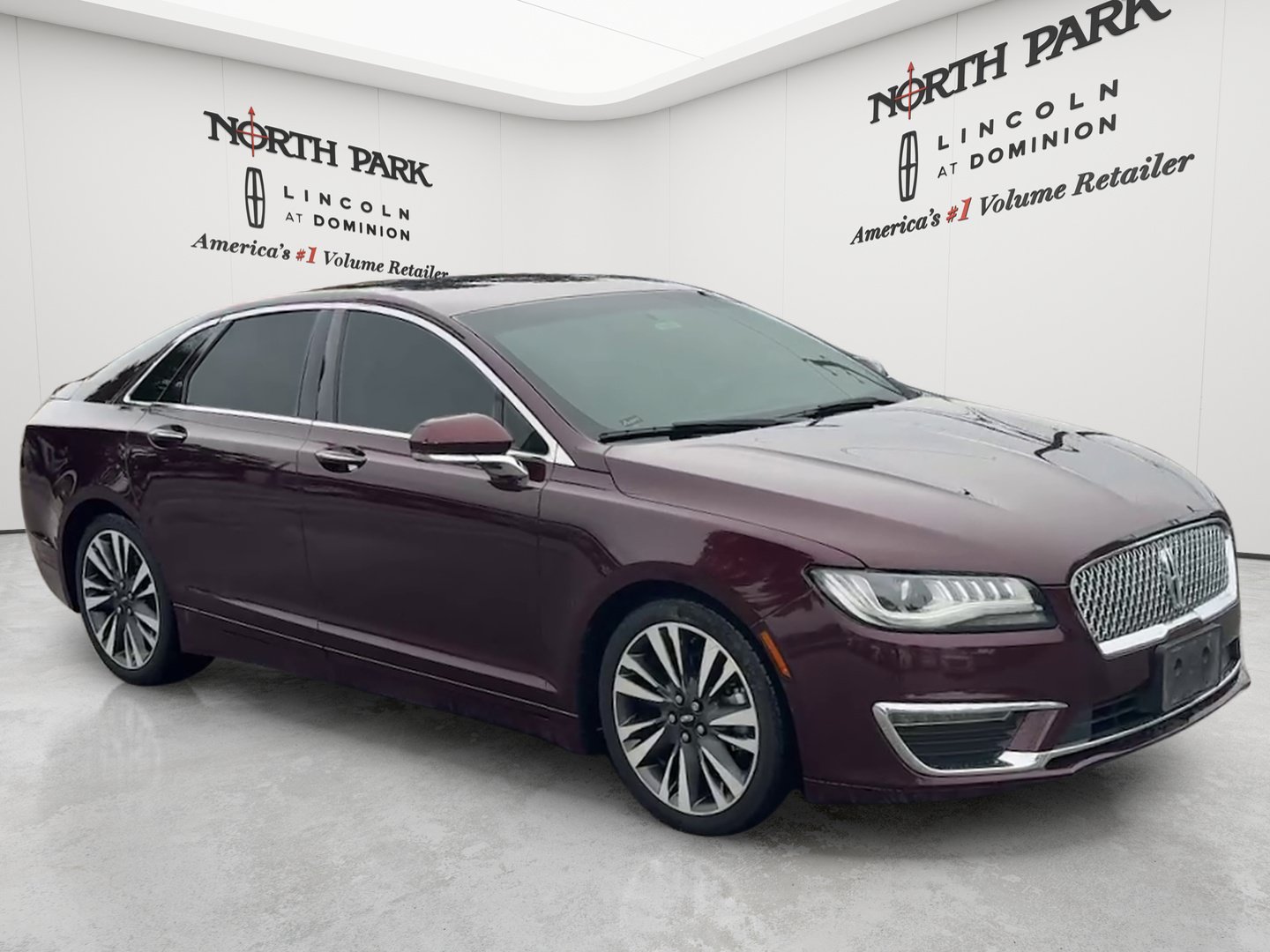 Used 2017 Lincoln MKZ Reserve FWD image 7