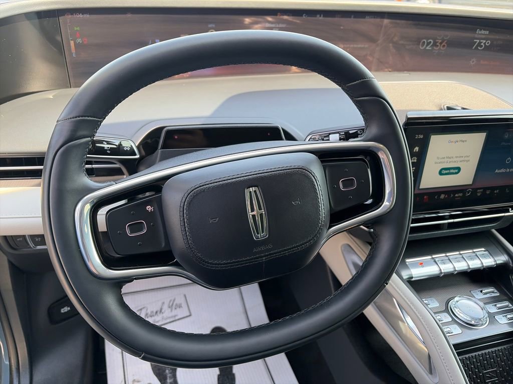 Used 2025 Lincoln Nautilus Premier AWD/4WD image 19