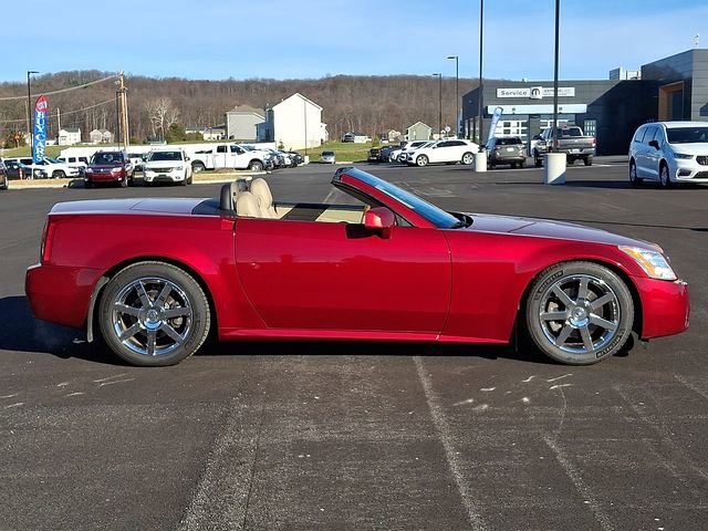 Used 2008 Cadillac XLR image 11