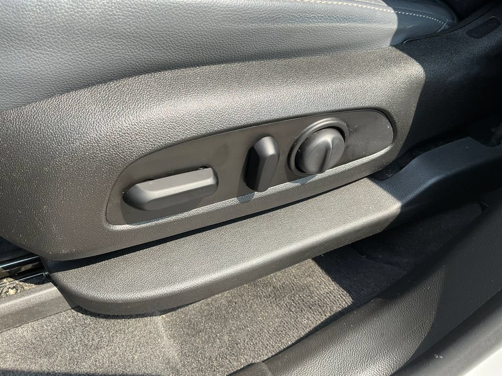 Certified 2019 Chevrolet Traverse Premier AWD/4WD image 17