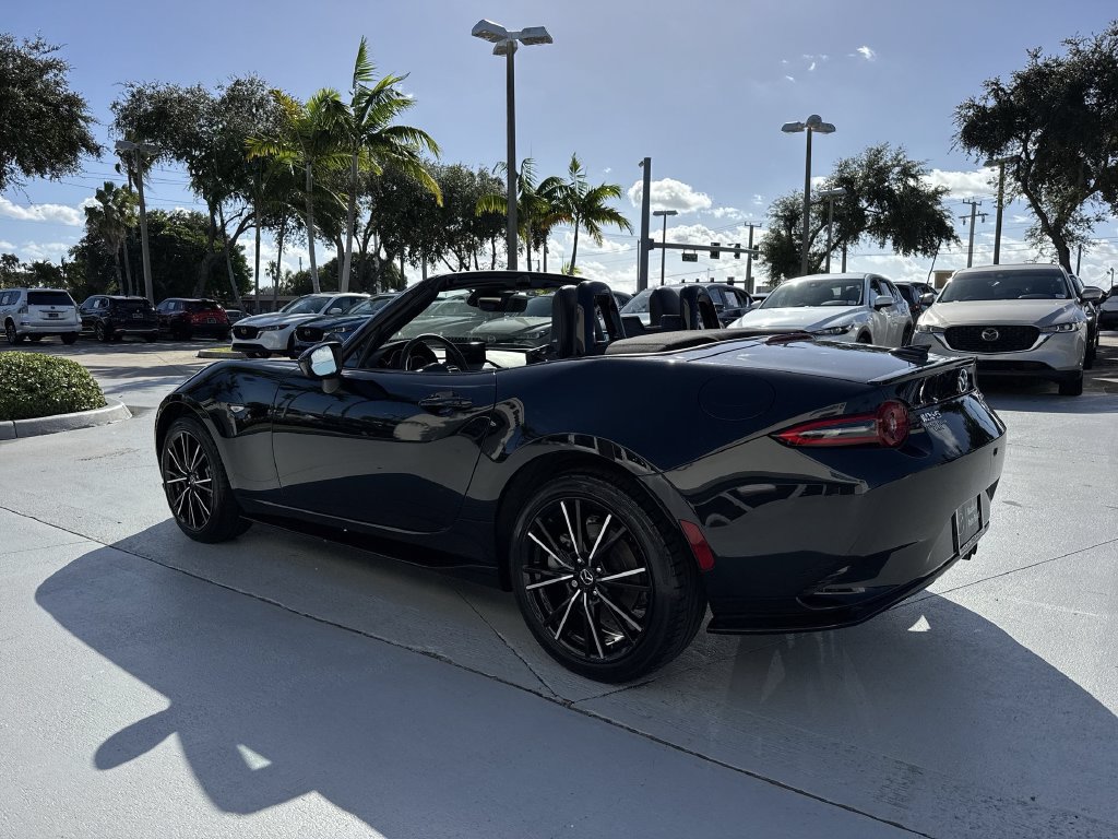 Used 2025 MAZDA MX-5 Miata Grand Touring w/ Appearance Package RWD image 26