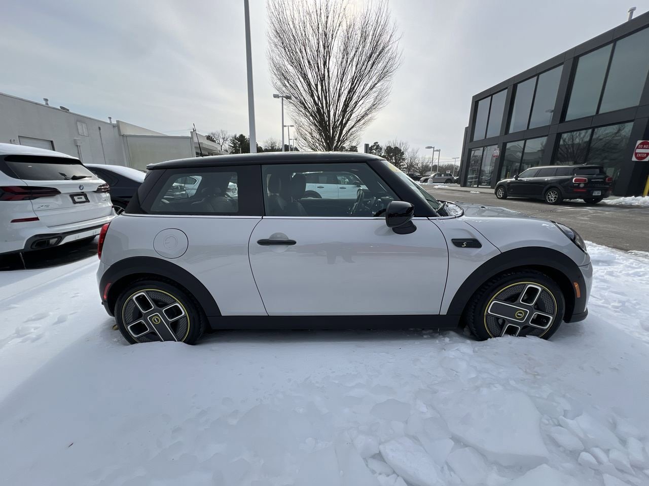 Used 2022 MINI Cooper SE image 6