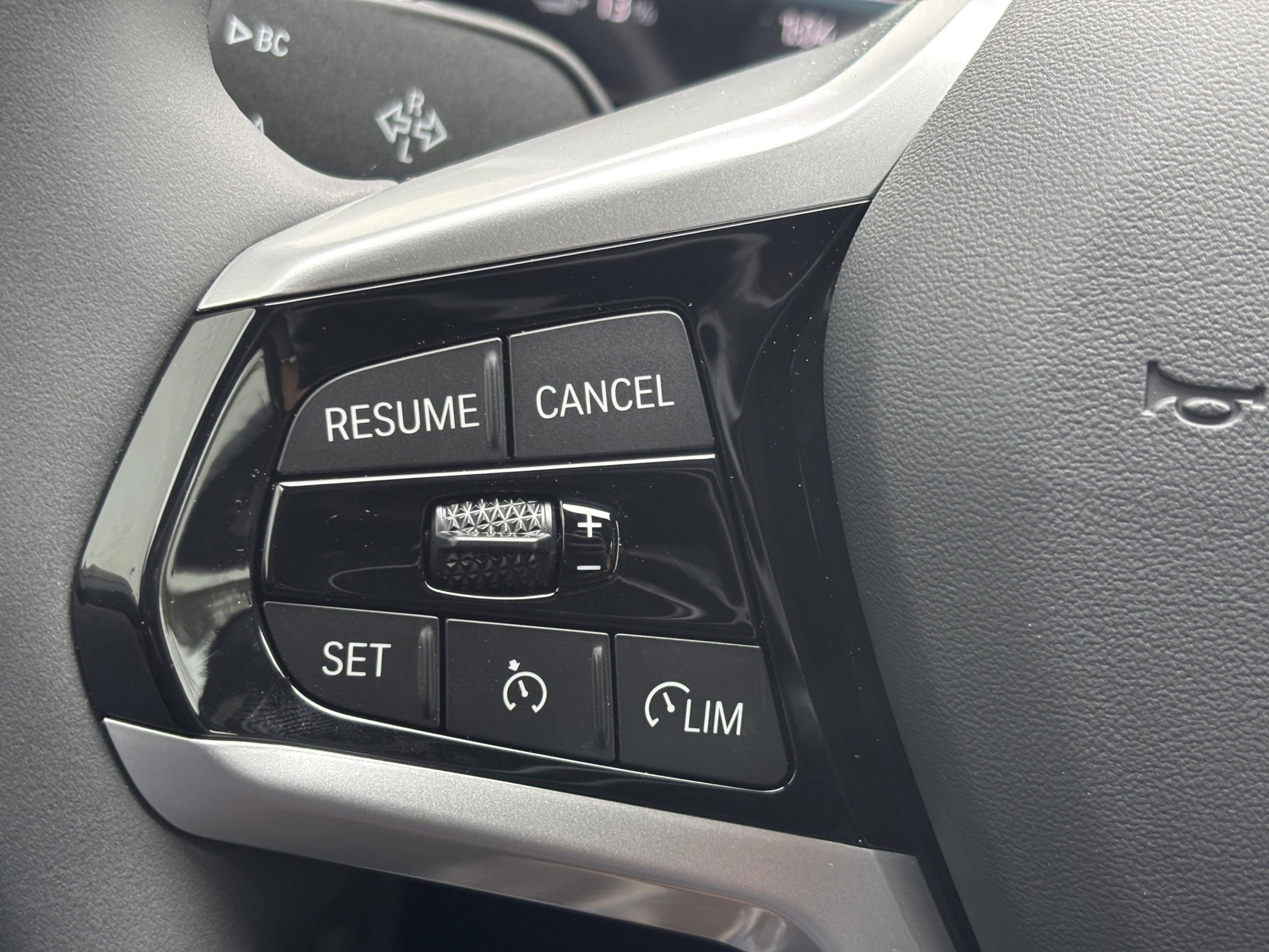 Used 2026 BMW i4 eDrive40 w/ Parking Assistance Package image 28