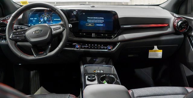 New 2026 Chevrolet Equinox RS AWD/4WD image 13