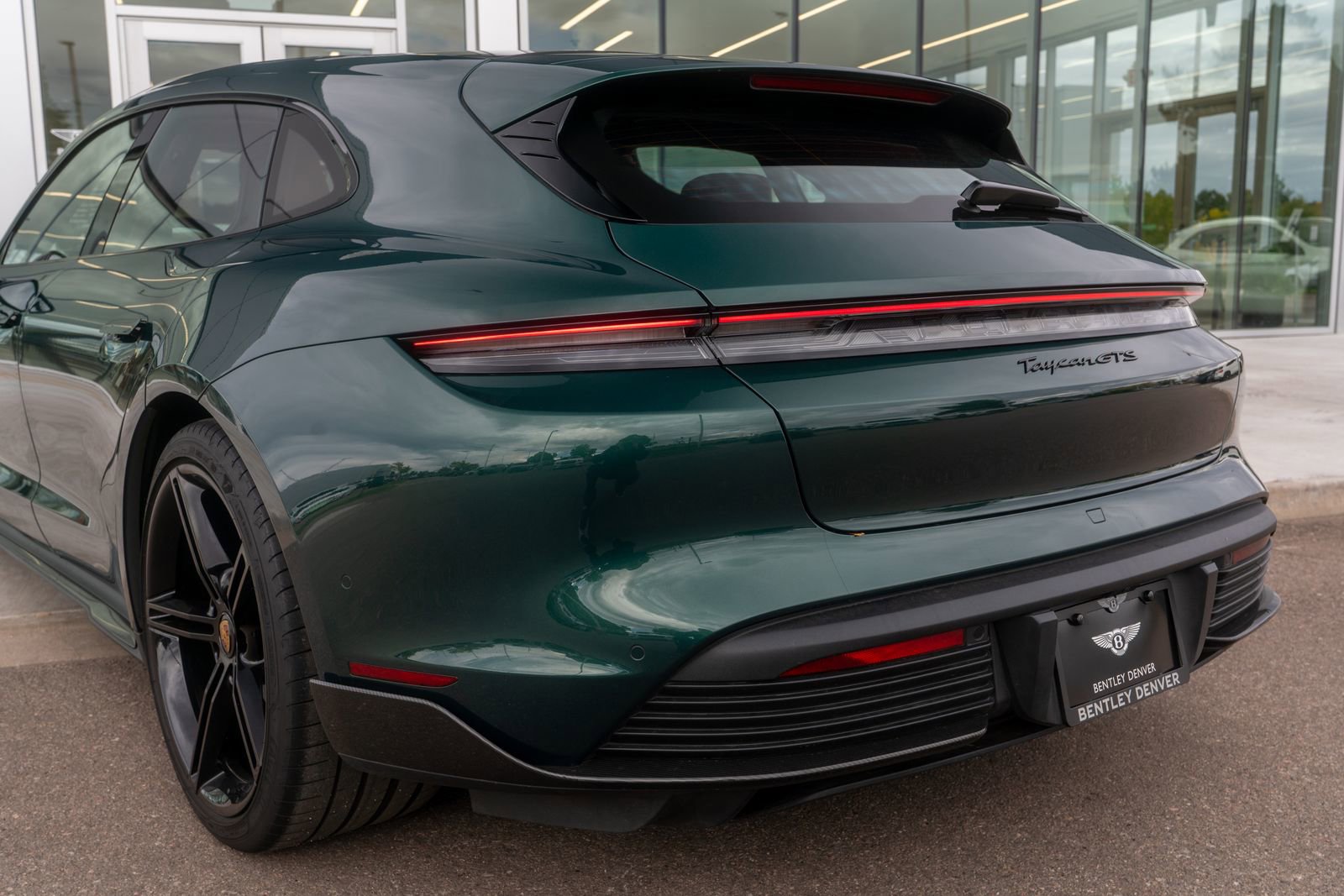 Used 2024 Porsche Taycan GTS image 17