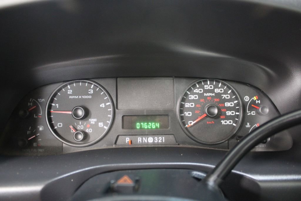 Used 2006 Ford F350 2WD Regular Cab DRW Super Duty image 22