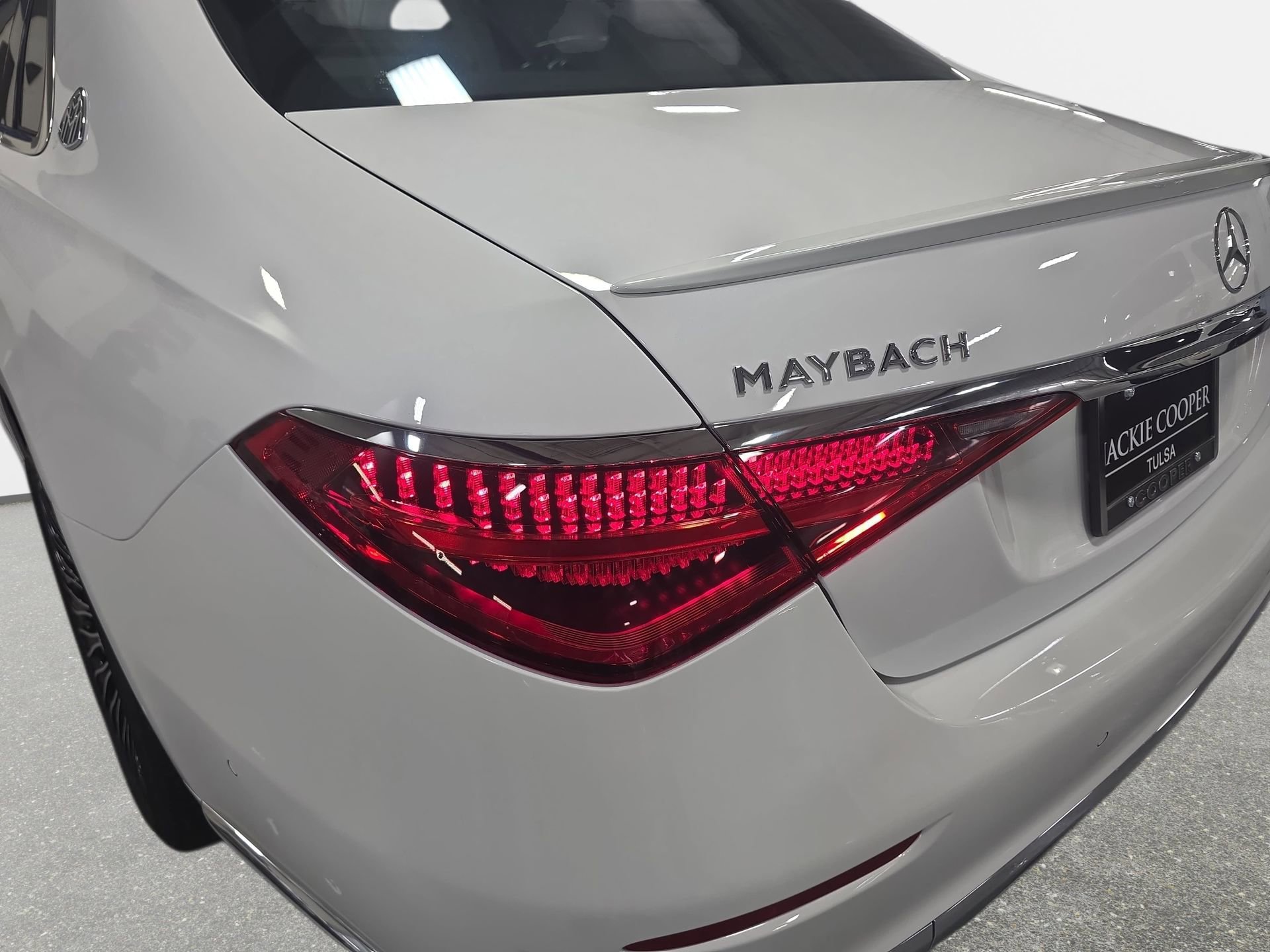 Used 2025 Mercedes-Benz Maybach S 580 4MATIC image 33