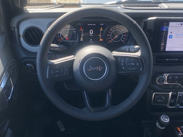 New 2025 Jeep Gladiator Sport image 36